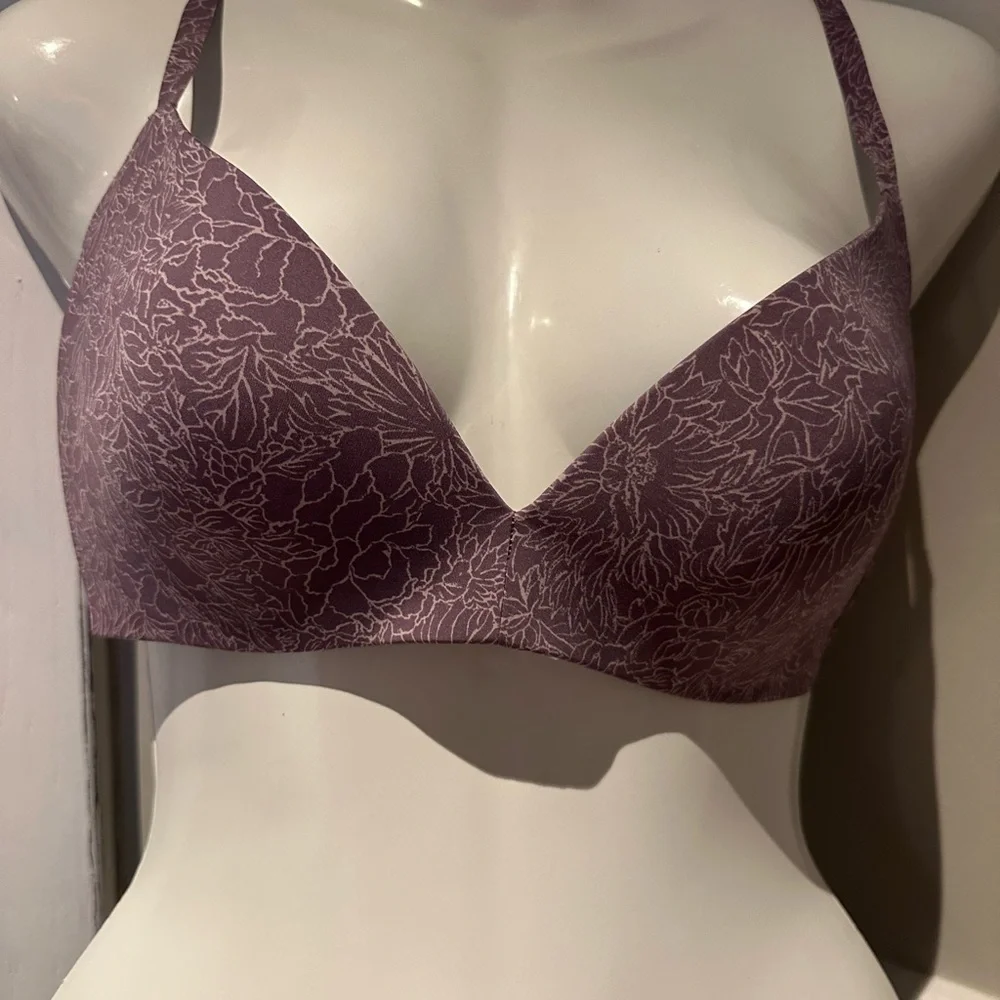 LuLuLemon Floral Lace Women's wireless Bra Purple